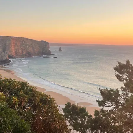 Arrifana Sunset & Surf דירה