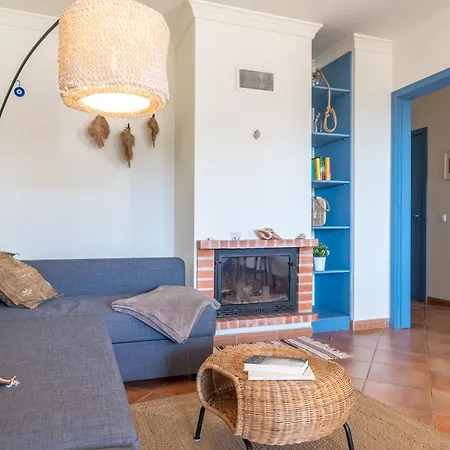 Arrifana Sunset & Surf *